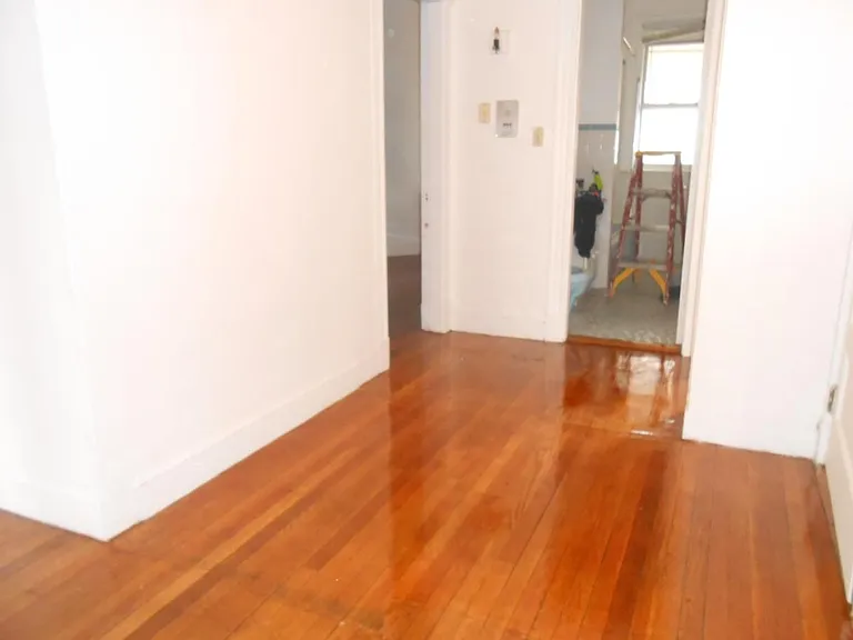 1905 Beacon St #3R — Photo 5