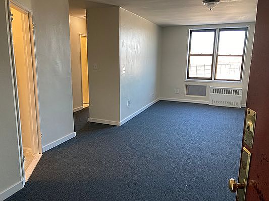 1st image of 81-14 Baxter Ave APT 6F