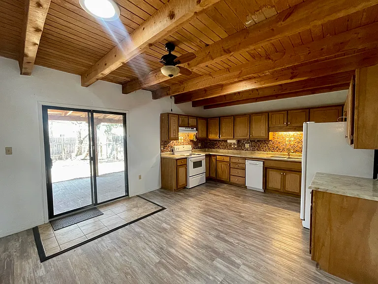 413 Valverde St #57 — Photo 5
