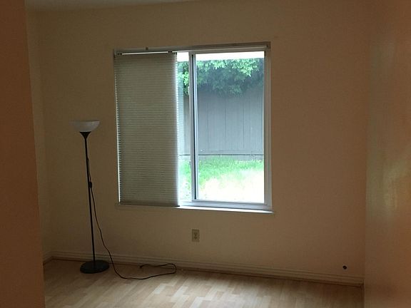 Second small bedroom