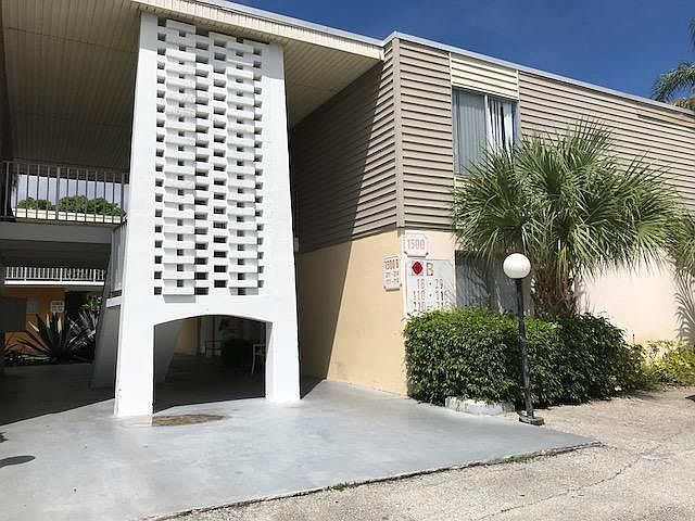 1st image of 1500 Crescent Cir Unit B-211