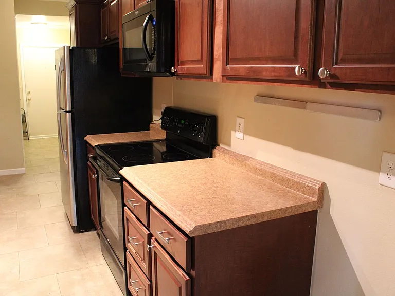 3901 N New Braunfels Ave — Photo 6