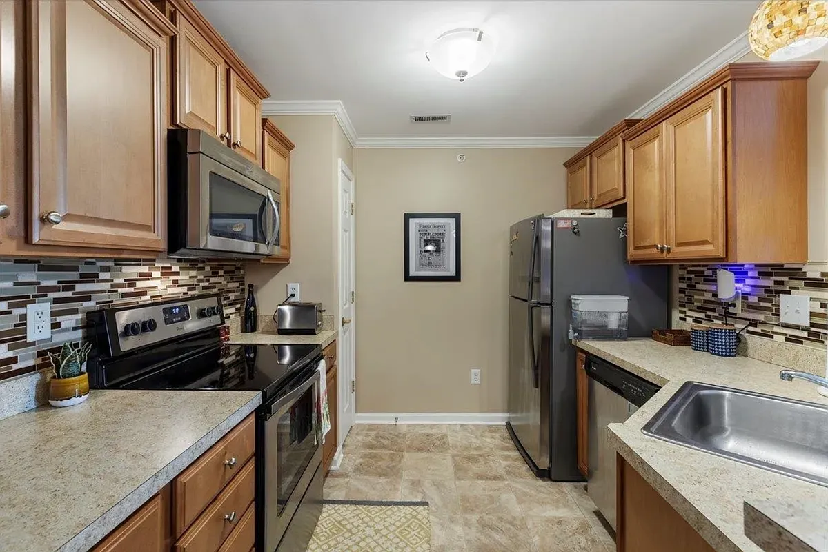 Building Photo - 211 S Knollwood Dr #2305A
