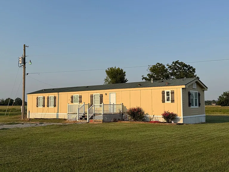6578 Highway 28 W — Photo 1