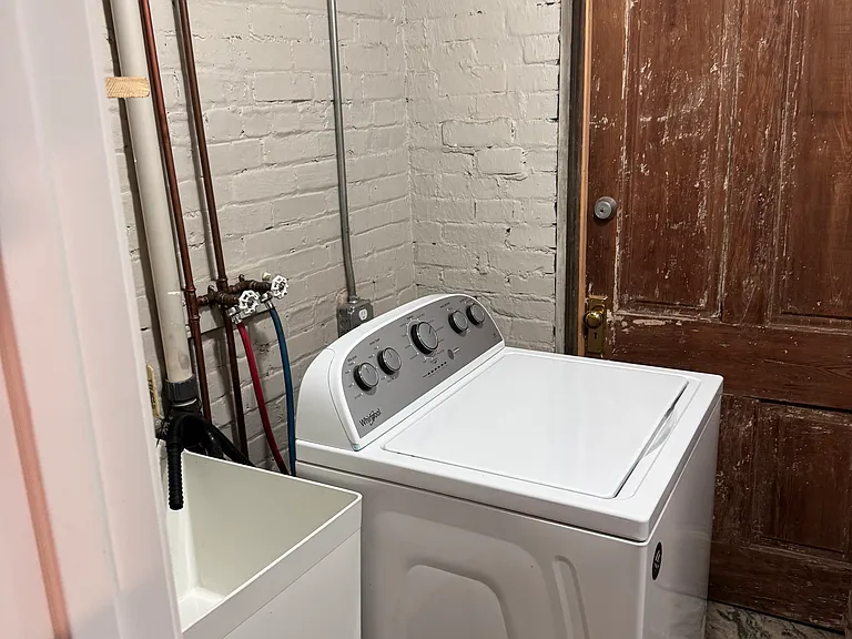 146 Hurt St NE #1 — Photo 13