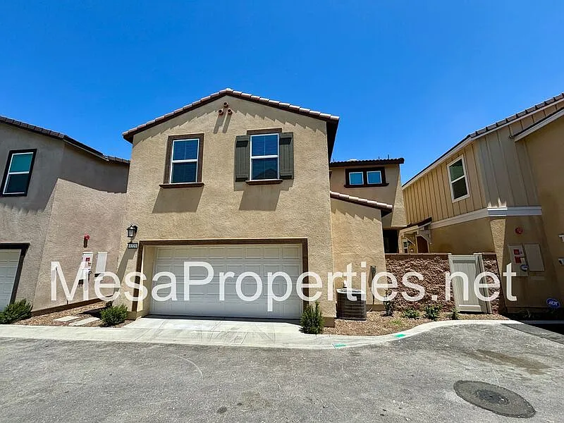 1221 Yeager Ave
