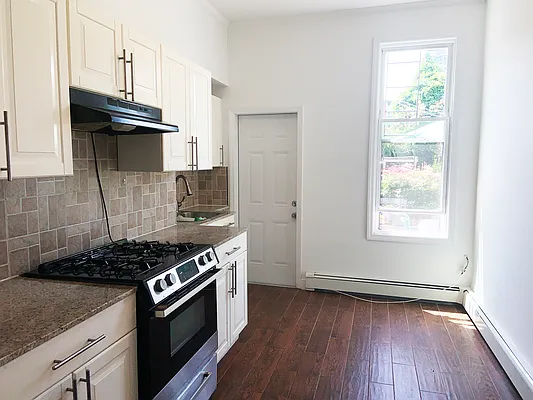 Rented by Stewart Harrison LLC | media 17