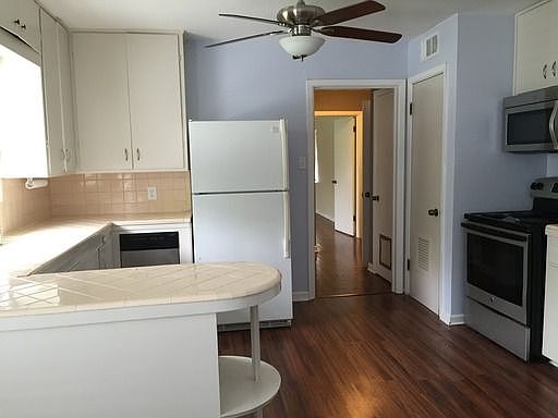 2nd image of 4845 Overton Ave
