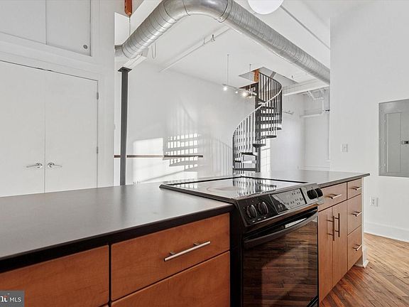 4th image of 200 Lincoln Ave Suite 311