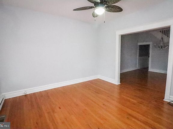 5th image of 110 N Franklin St