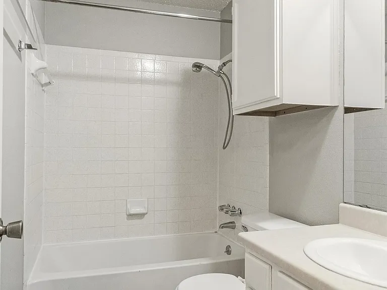 8311 Treehouse Ln — Photo 45