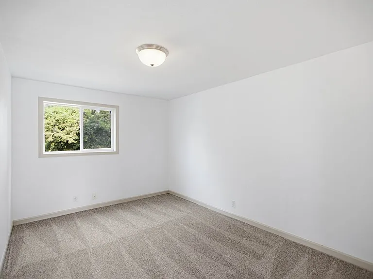 1742 S Shelton St — Photo 17