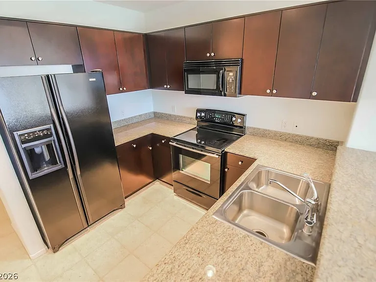 8255 Las Vegas Blvd S #819 — Photo 7