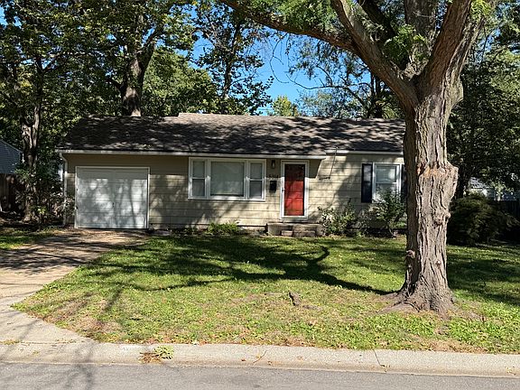 2nd image of 5314 W 71st Ter