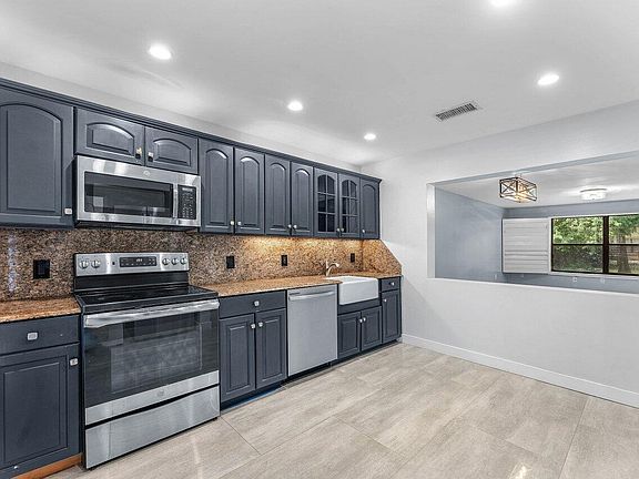 2nd image of 13095 BELHAVEN Court #5