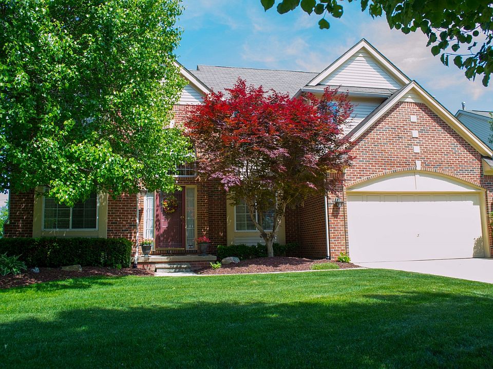 1st image of 1026 Pheasant Run West Dr