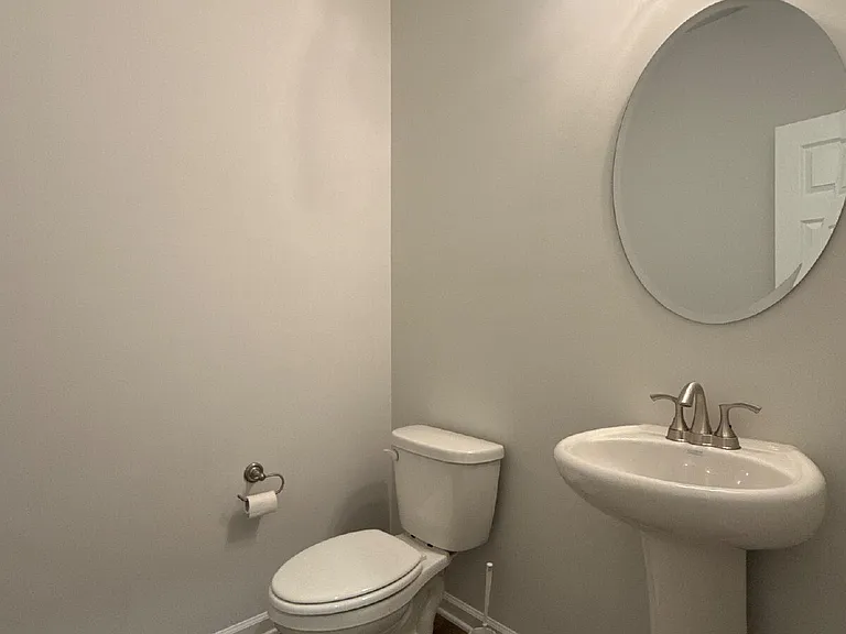 102 Ranna Dr — Photo 5