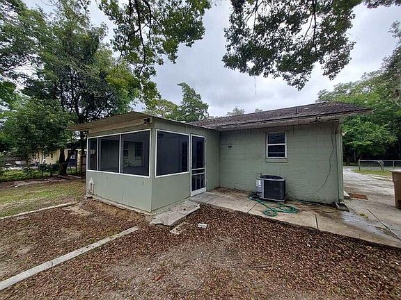 5th image of 2508 NE 15th Ave