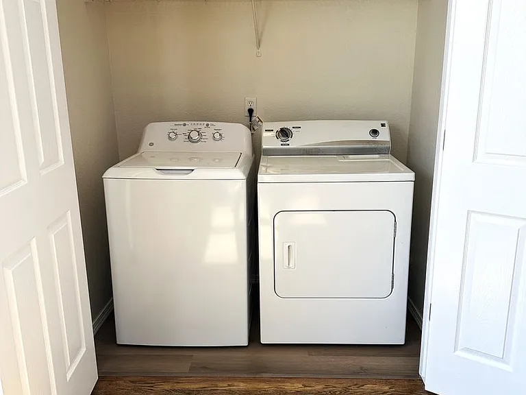 7443 Countryside Grv — Photo 9
