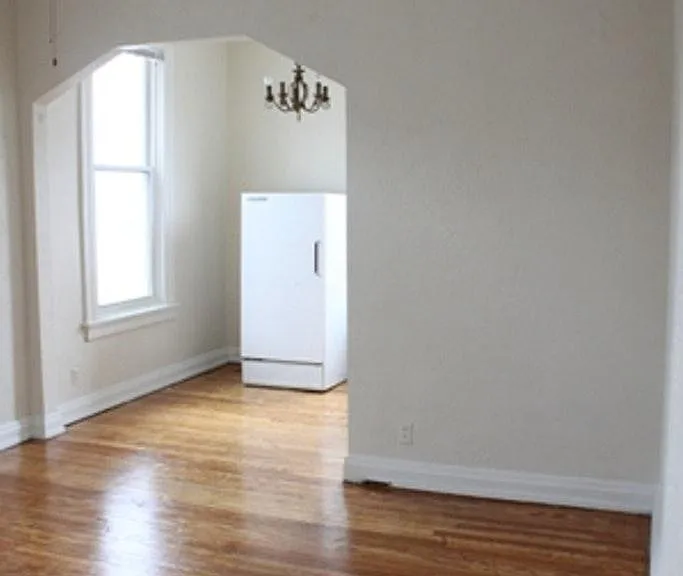 2722 Vine St #9 — Photo 9