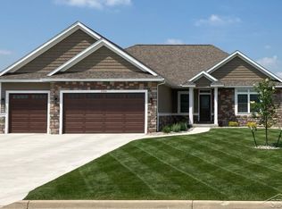 4590 Fieldstone Ln, Saginaw, MI 48603