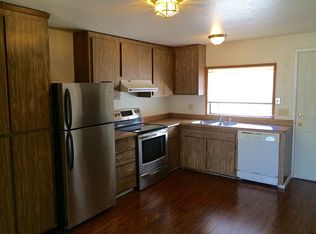 1222 Jacky Dr, Santa Rosa, CA 95405