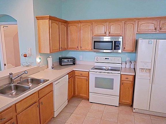 5th image of 2534 Newbern Ave