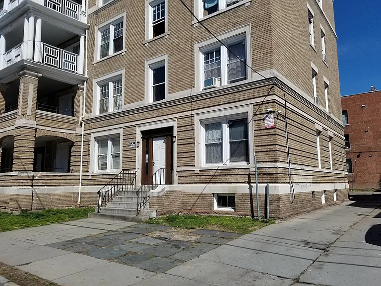 116 Ashley St #4 — Photo 3