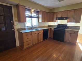 7 Eliza St, Providence, RI 02909