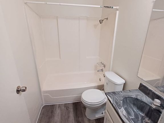 2nd image of 3323 Cazador St #203