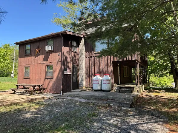 400 Mountain Rd, Newville, PA 17241