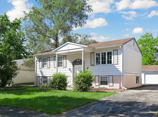 40 N Elm Ln, Glenwood, IL 60425