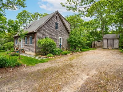 78 Forest Ave, Oak Bluffs, MA, 02557