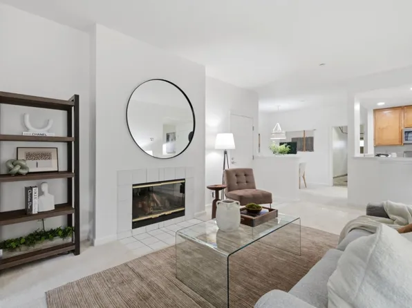 613 Arcadia Trl #102, Sunnyvale, CA 94085
