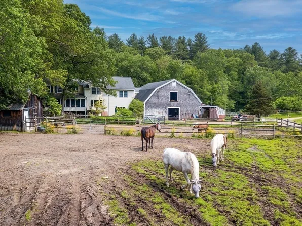 225 Lowell St, Carlisle, MA 01741