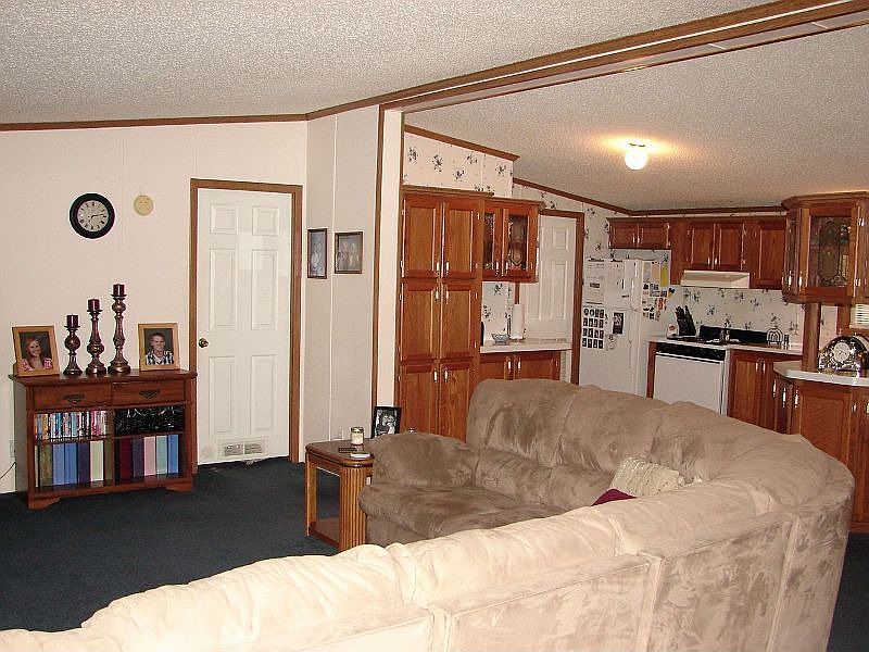 1st image of 853 Denzil Dr