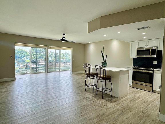 2nd image of 342 Southwind Drive #211