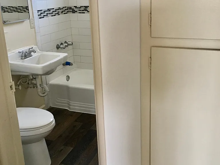 351 E Rossellen Pl #11 — Photo 13