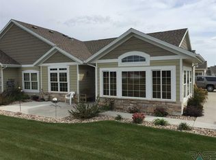 5521 E Eastbridge Pl, Sioux Falls, SD 57110