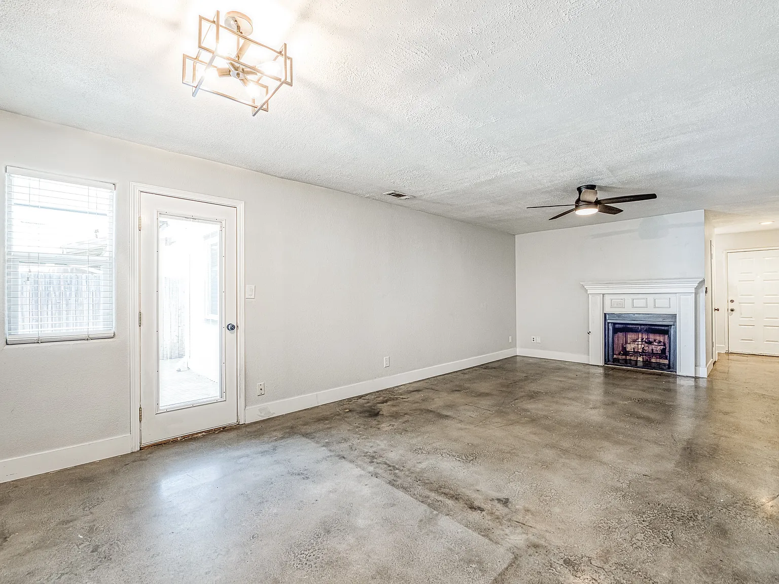 351 Fairmont Ave — Photo 3