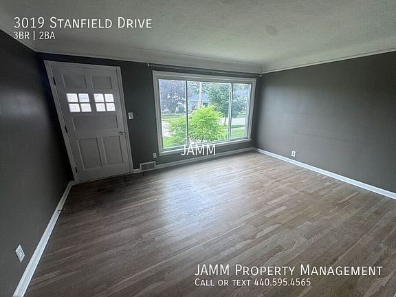 3rd image of 3019 Stanfield Dr