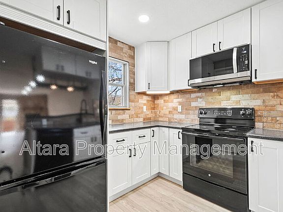 2nd image of 2578 E Nichols Cir