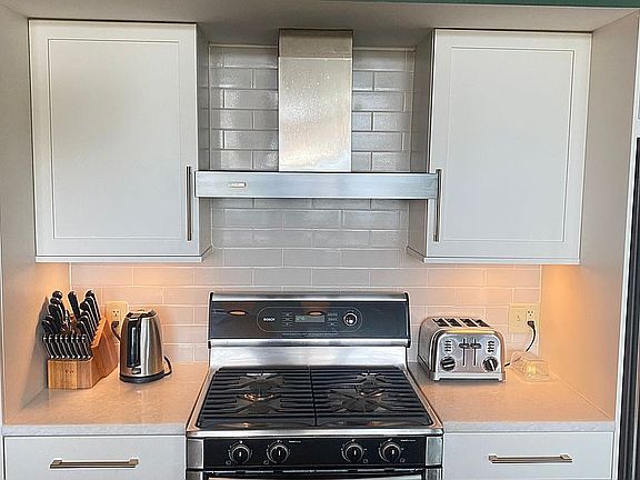 4th image of 1600 Barton Springs Rd Unit 1507