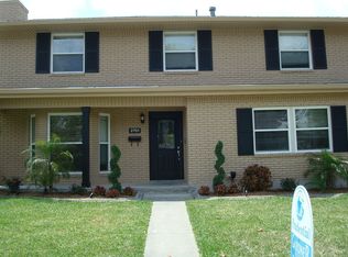 2701 Holiday Dr, New Orleans, LA 70131