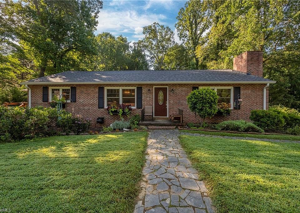 1st image of 313 Coffey Ave