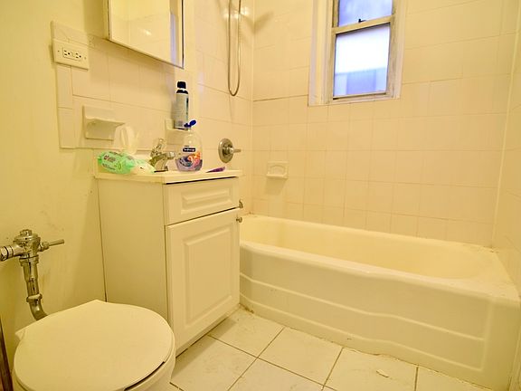 4th image of 2101 Bedford Ave APT 2K