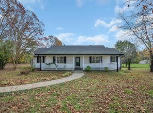 1526 Taylor Town Rd, White Bluff, TN 37187