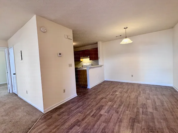 2 bed, 2.0 bath, 1100 sqft, $850, 2506 Stadium Dr #B7, Phenix City, AL 36867