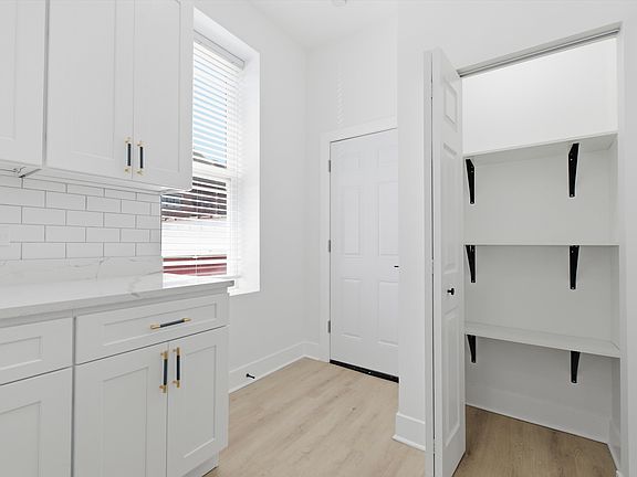 3rd image of 1838 N Damen Ave Unit 2F