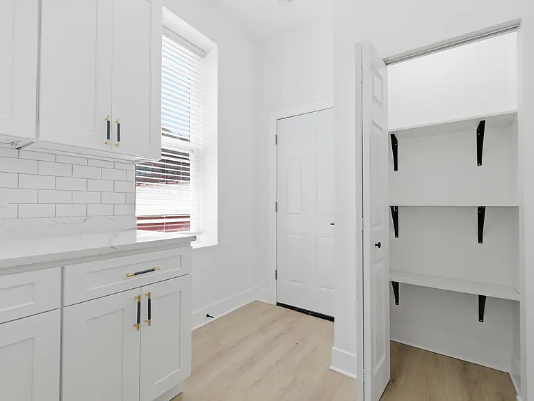 1838 N Damen Ave #2F — Photo 3